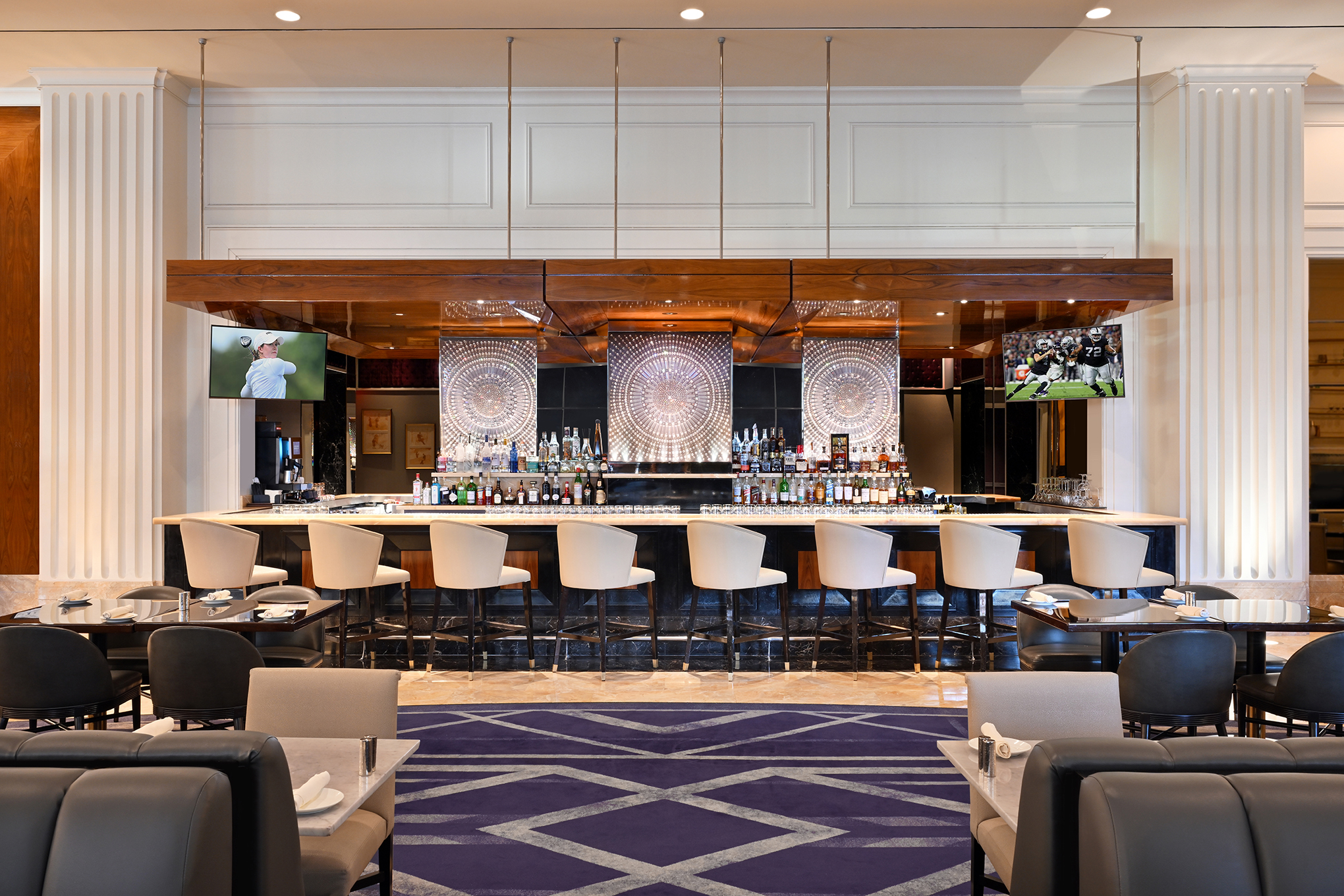 Sophisticated Sips<br> Before the Strip