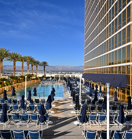 Exterior & Pool
