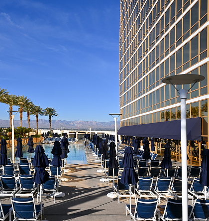 Exterior & Pool